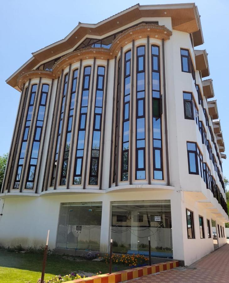 Hotel Zoon Dabb Srinagar Airport Kashmir Zewnętrze zdjęcie
