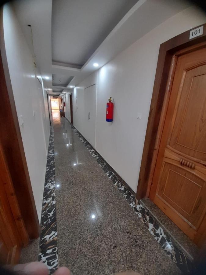 Hotel Zoon Dabb Srinagar Airport Kashmir Zewnętrze zdjęcie