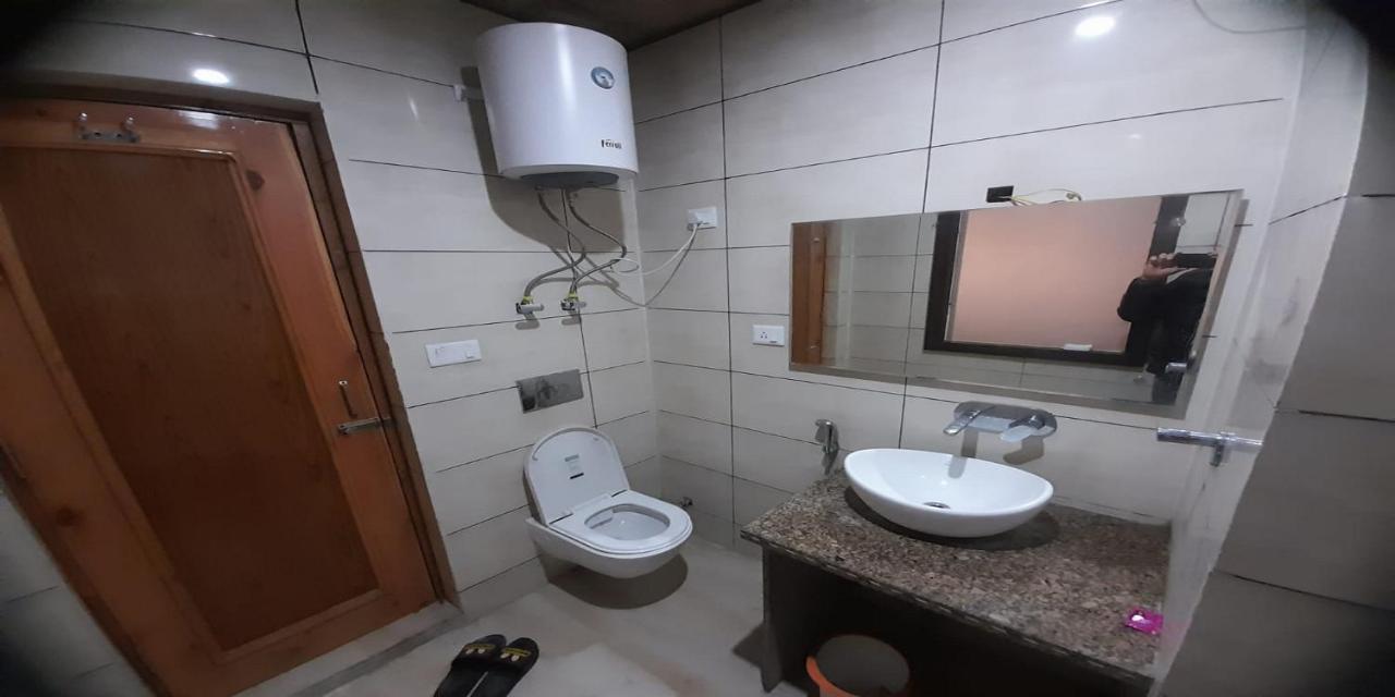 Hotel Zoon Dabb Srinagar Airport Kashmir Zewnętrze zdjęcie