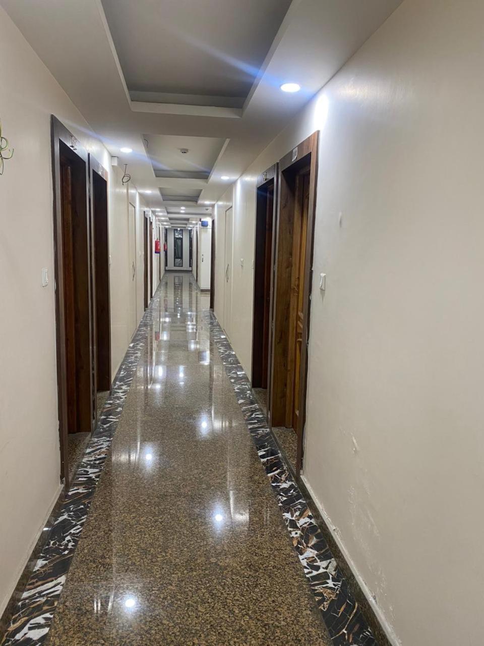 Hotel Zoon Dabb Srinagar Airport Kashmir Zewnętrze zdjęcie