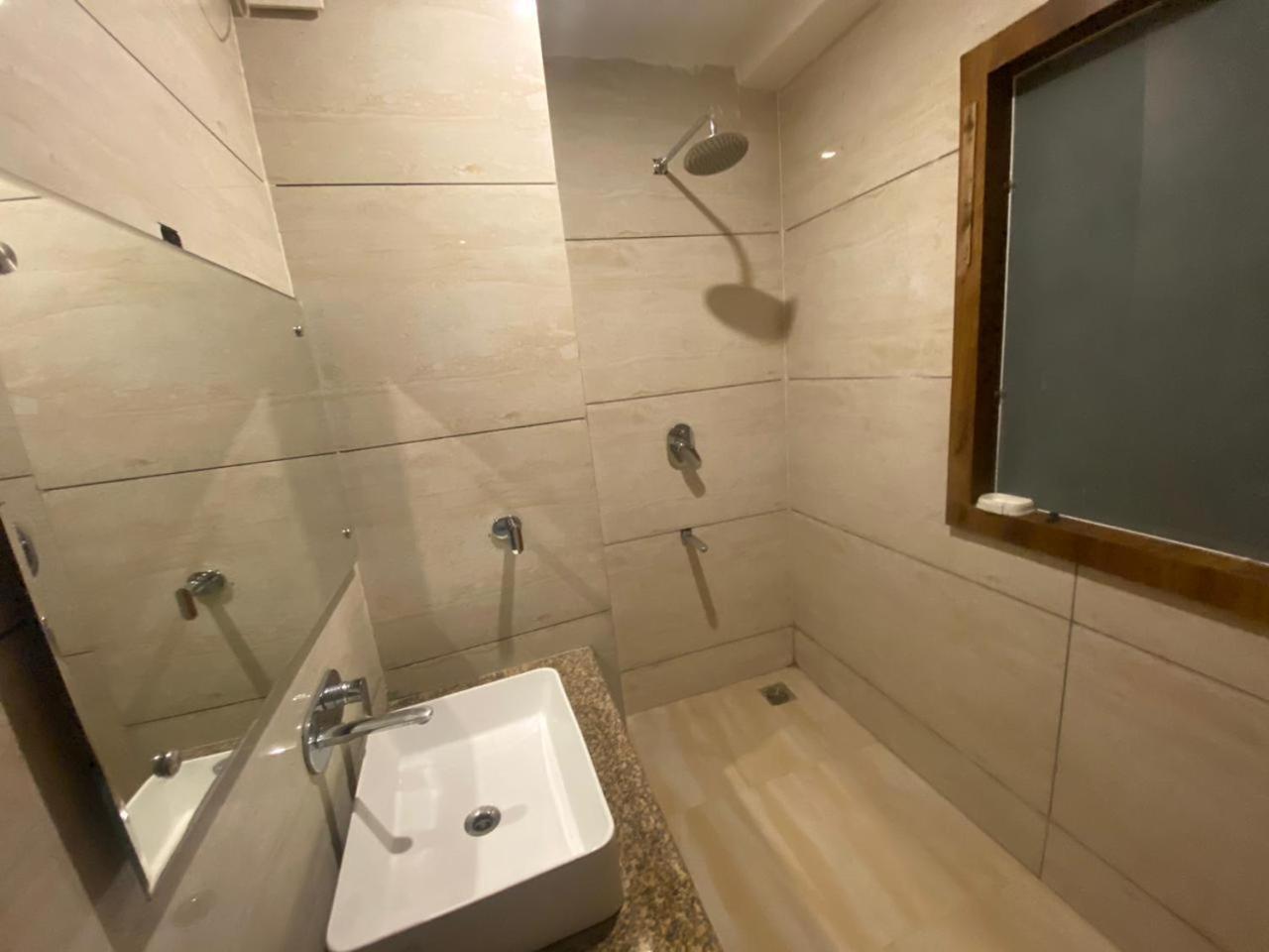 Hotel Zoon Dabb Srinagar Airport Kashmir Zewnętrze zdjęcie