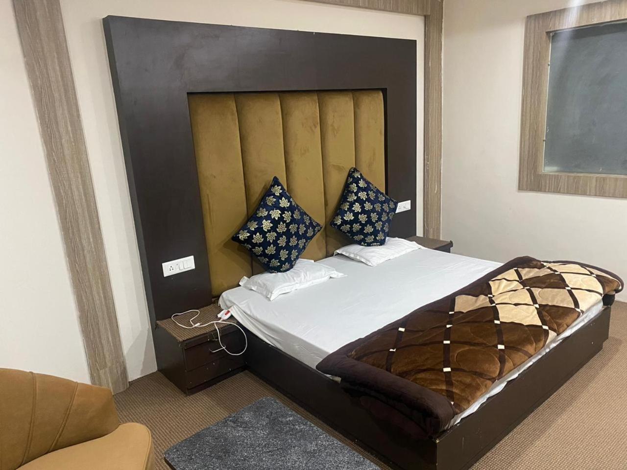 Hotel Zoon Dabb Srinagar Airport Kashmir Zewnętrze zdjęcie