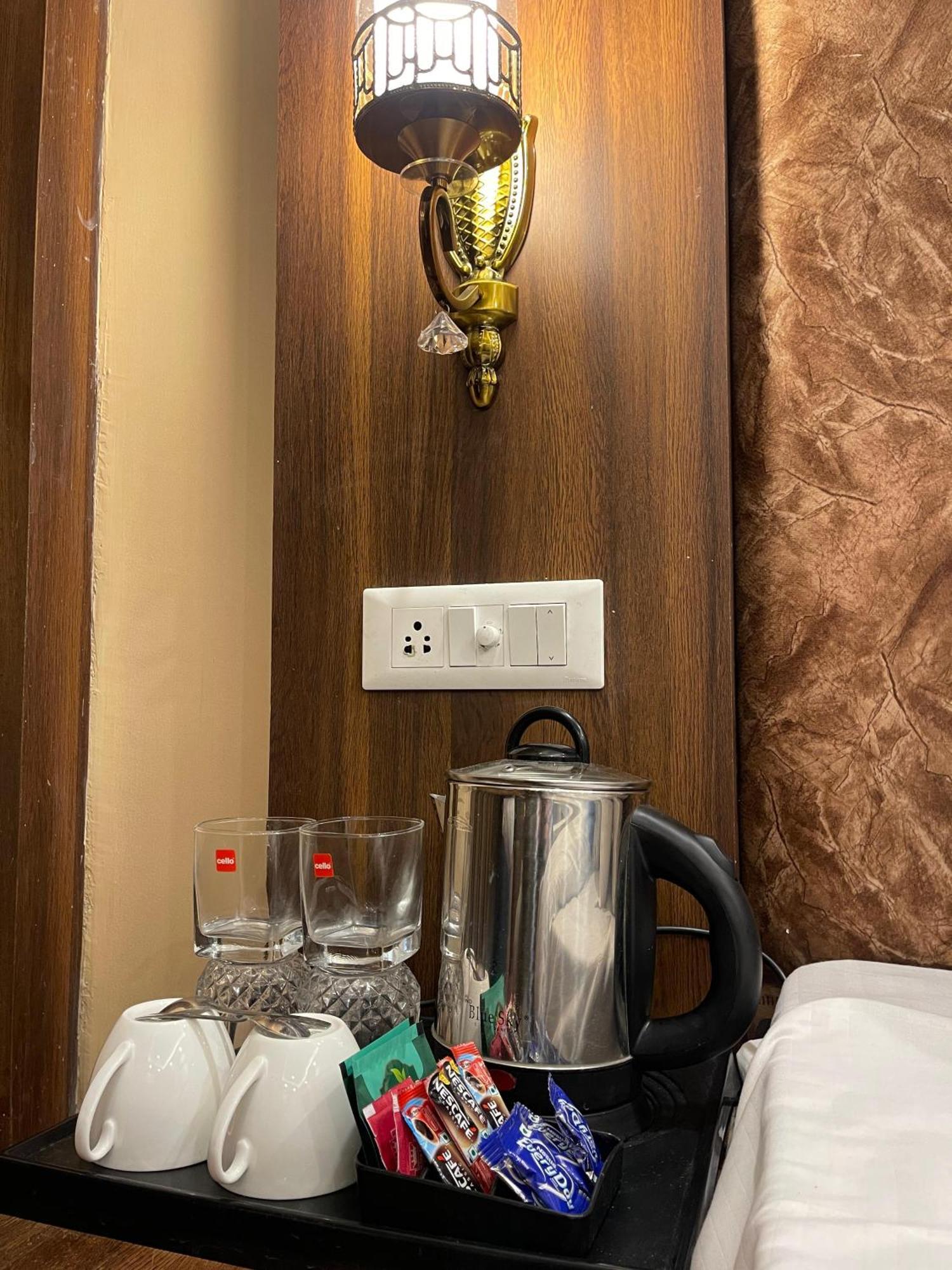 Hotel Zoon Dabb Srinagar Airport Kashmir Zewnętrze zdjęcie